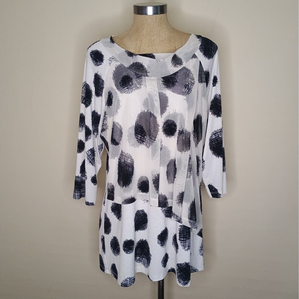 TERRA SJ APPAREL Tunic Top Sz L Artsy Lagenlook Black White Abstract